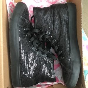 Dance sneakers size 7 women.. TRADES!!!